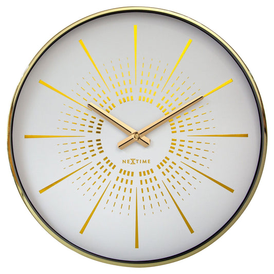 NeXtime Excentric wandklok van 40cm met metalen behuizing, stille werking en modern ontwerp, zichtbaar van de voorkant.