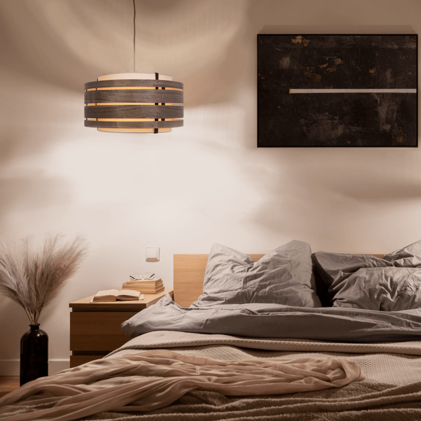 Black pendant electric unit with stainless steel wire, fabric power cable, designed for universal E27 lighting fixtures.