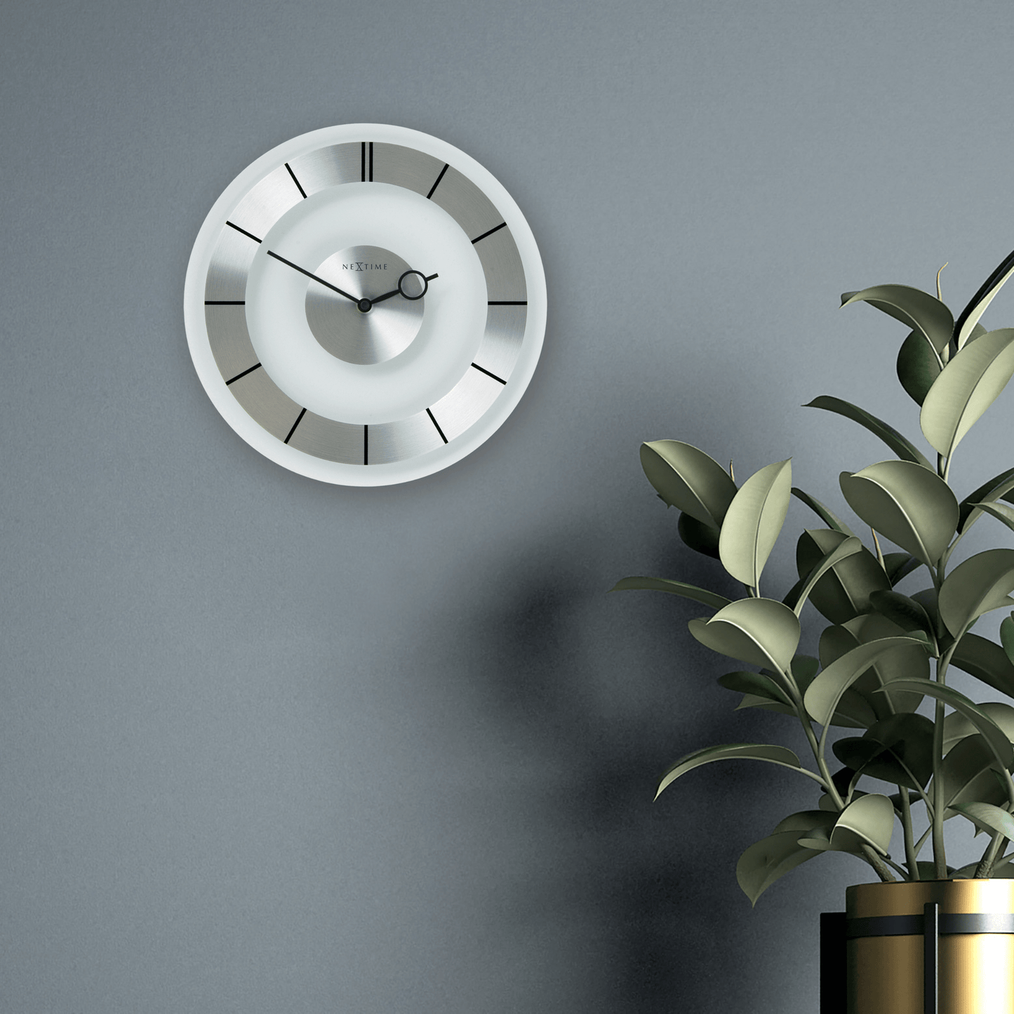 NeXtime Retro wall clock, 31 cm diameter, aluminium frame with glass cover, featuring a vintage-inspired design.