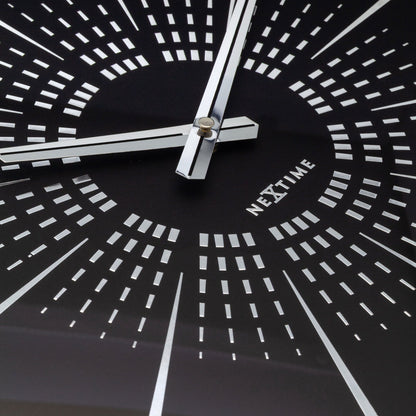 NeXtime Wandklok 40cm van metaal met stille werking, gedetailleerd ontwerp van de Excentric serie.